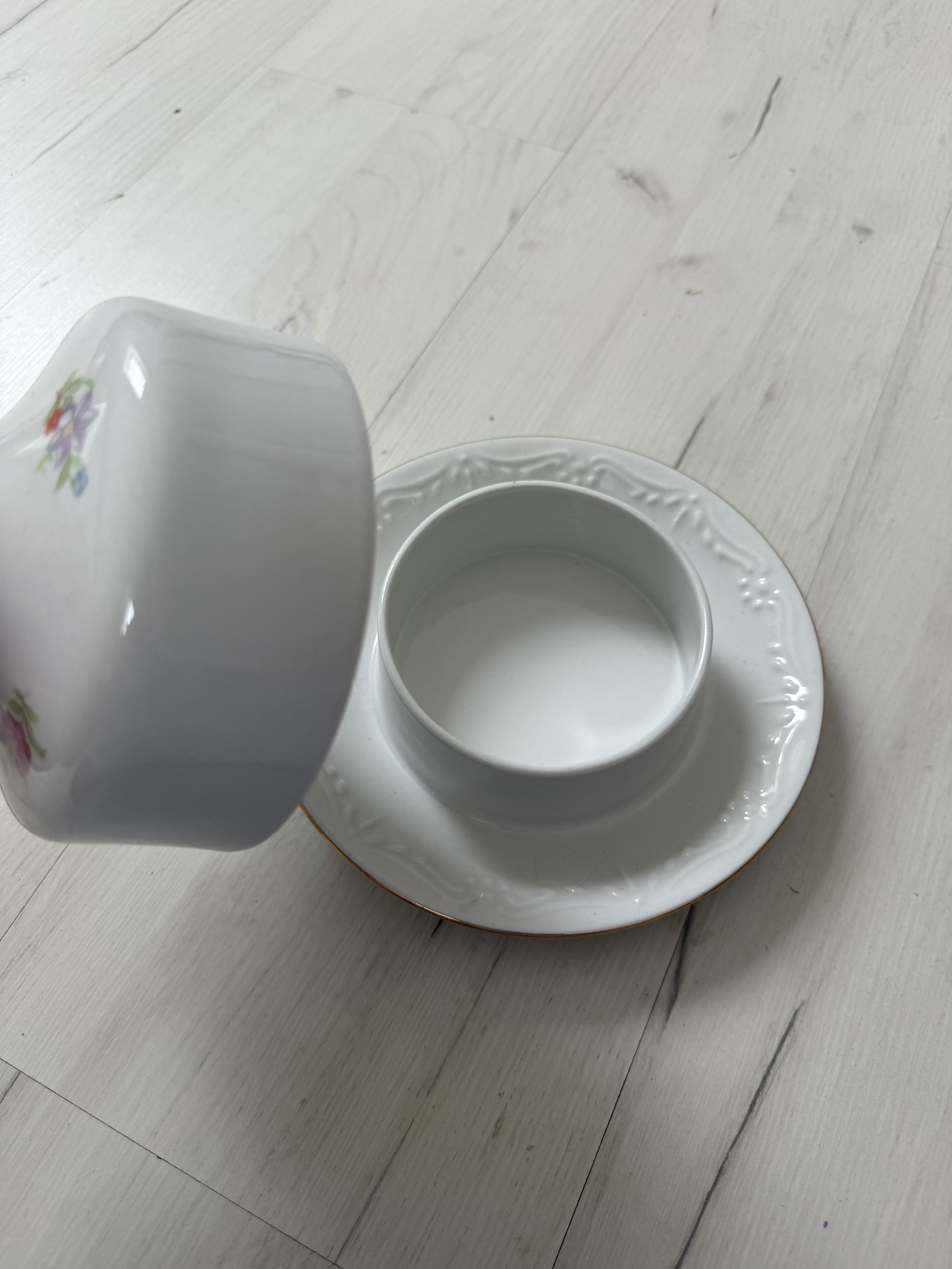 Maselniczka Jarolina porcelana