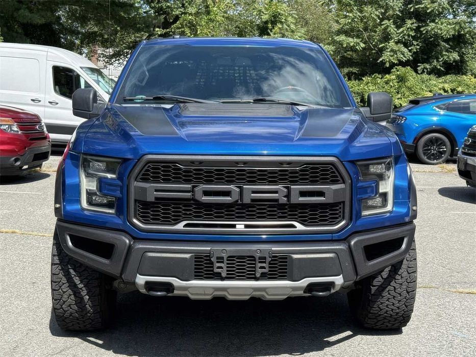 Ford F-150 Raptor SuperCrew      2017