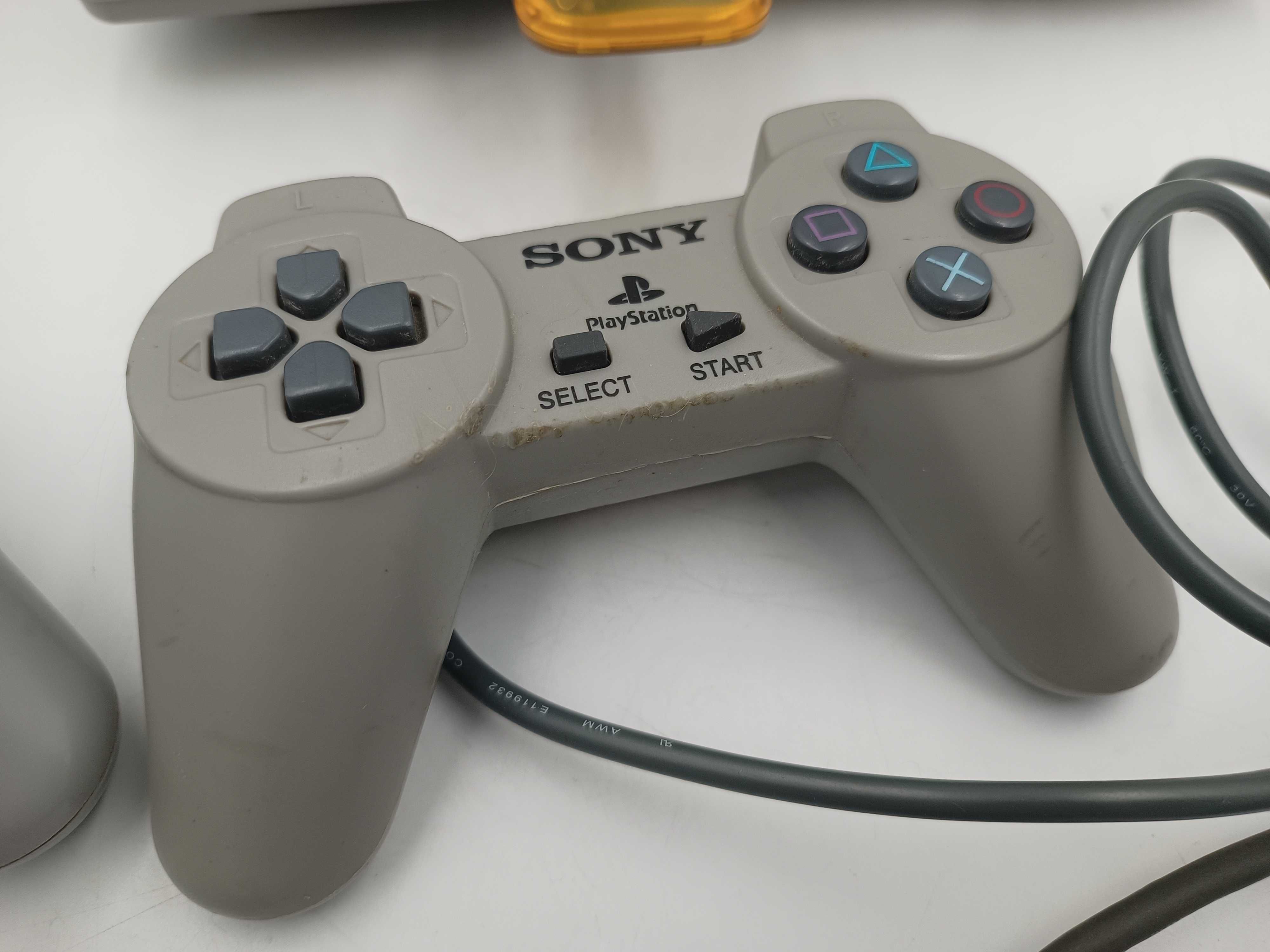 Konsola Sony Playstation PSX SCPH-9002 dualshock pad karta pamięci