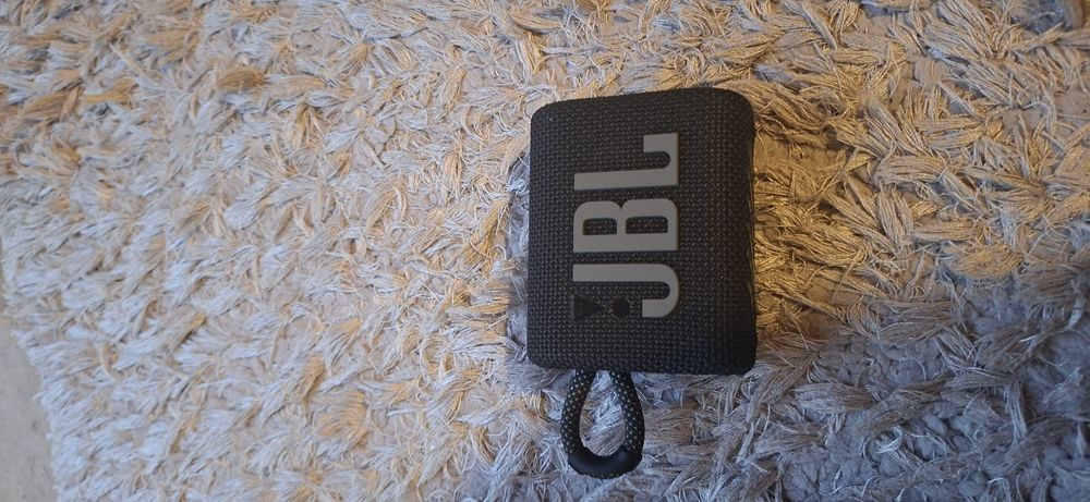 Coluna JBL go3  LER DESCRI