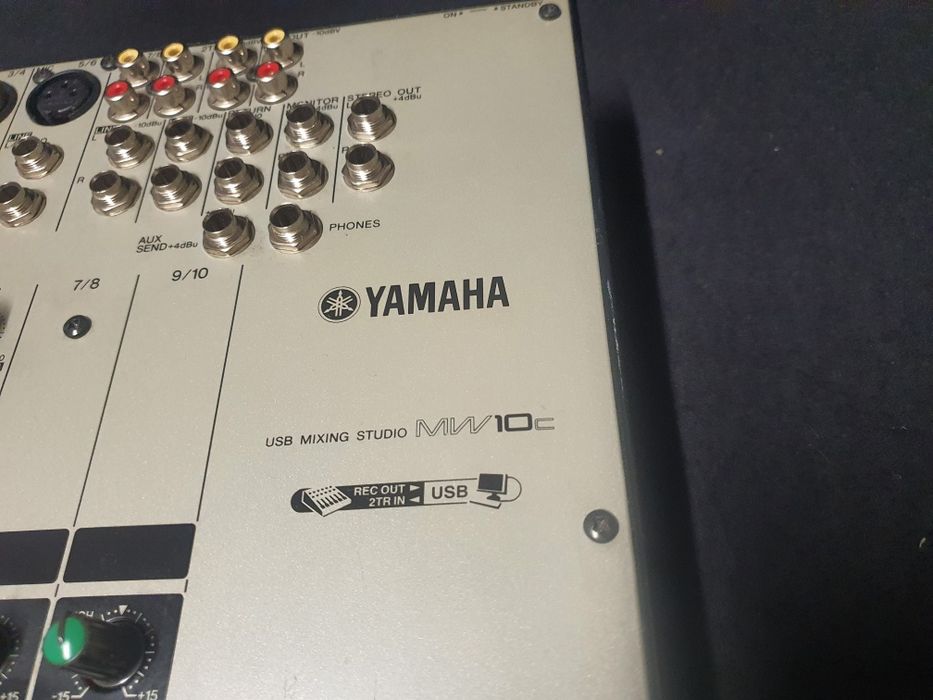 Mesa mistura Yamaha MW10c USB