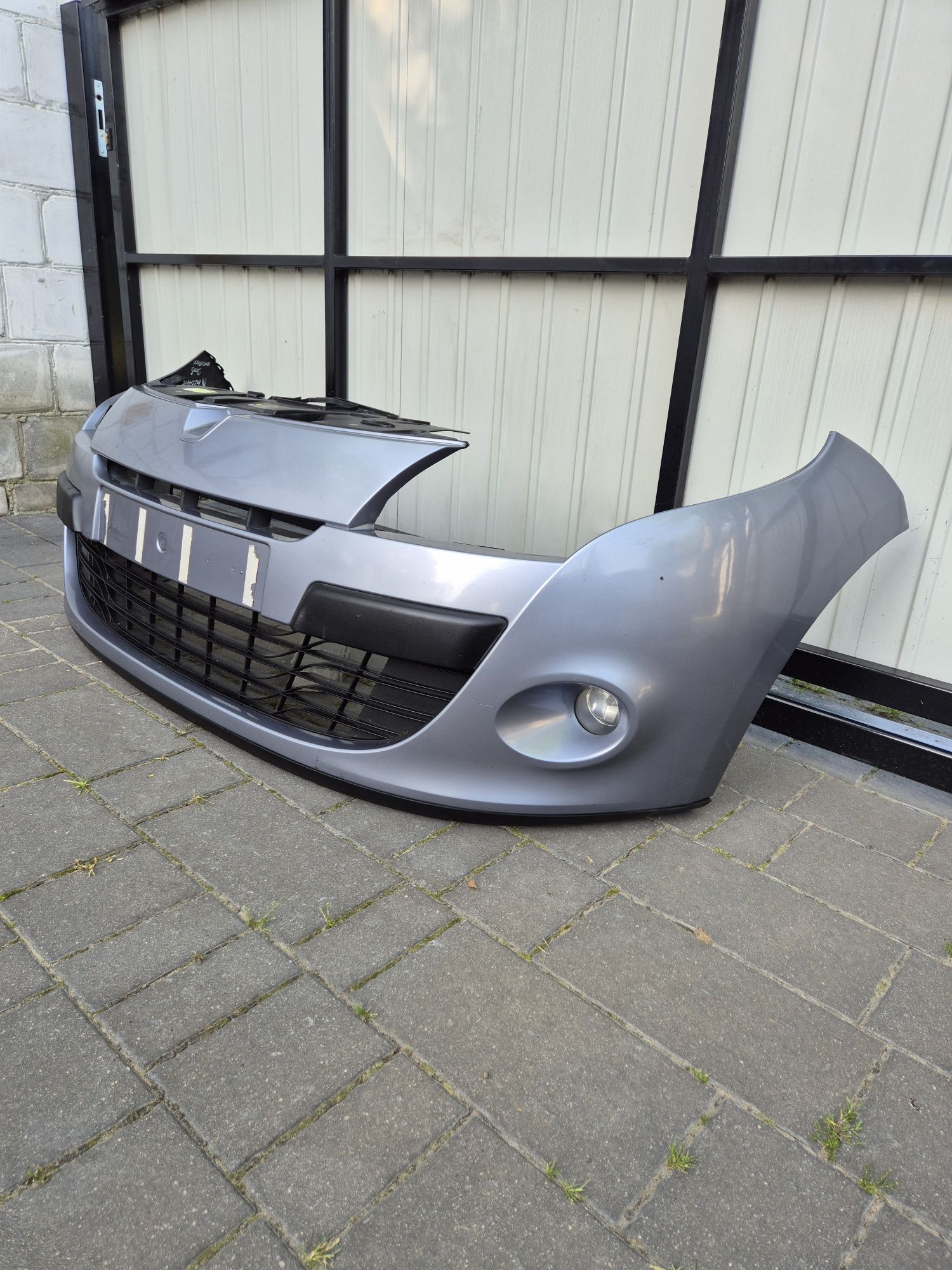 Zderzak przód przedni renault megane III kod lak TERNR rok 08