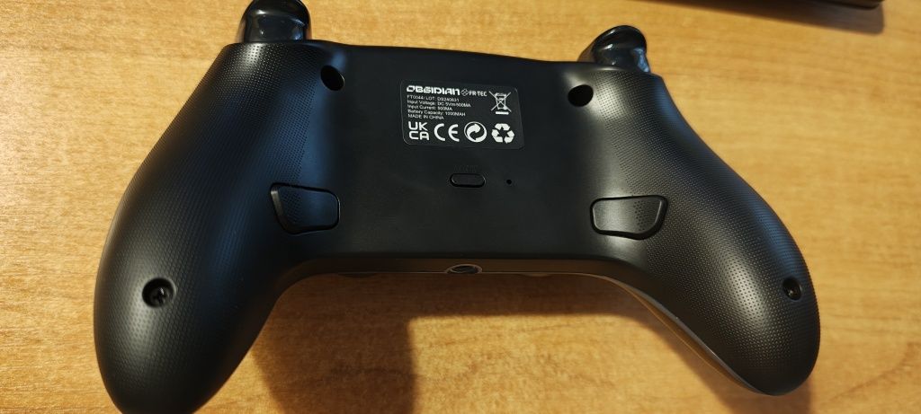 Pad FR-TEC FT 0044 OBSIDIAN do pcc, ps4, switch, android, ios.