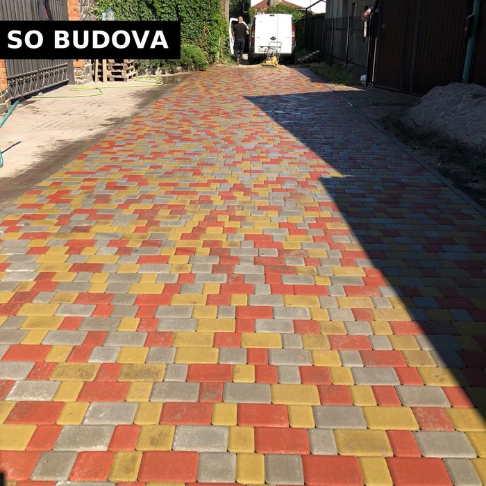 Укладання тротуарної плитки та бруківки Укладка тротуарной плитки ФЭМ