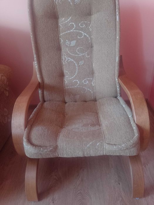 Komplet wypoczynkowy jak nowy plus dodatki