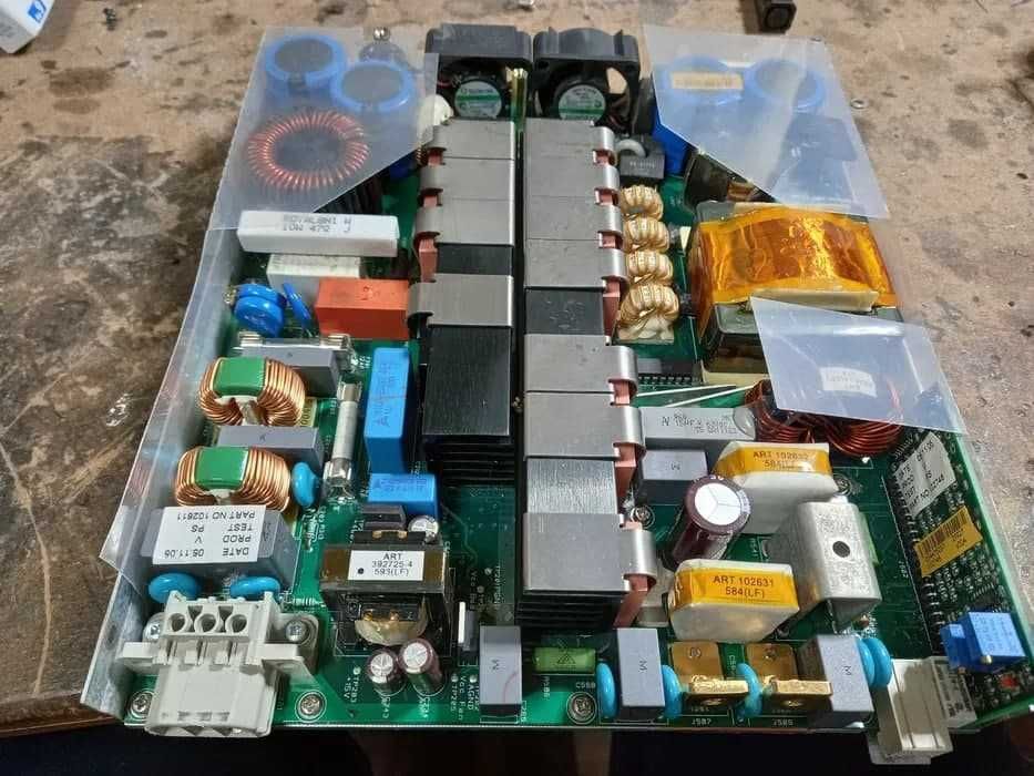 Eltek FlatPack 1500W Будь які модифікації .. Пуско-зарядное устройство