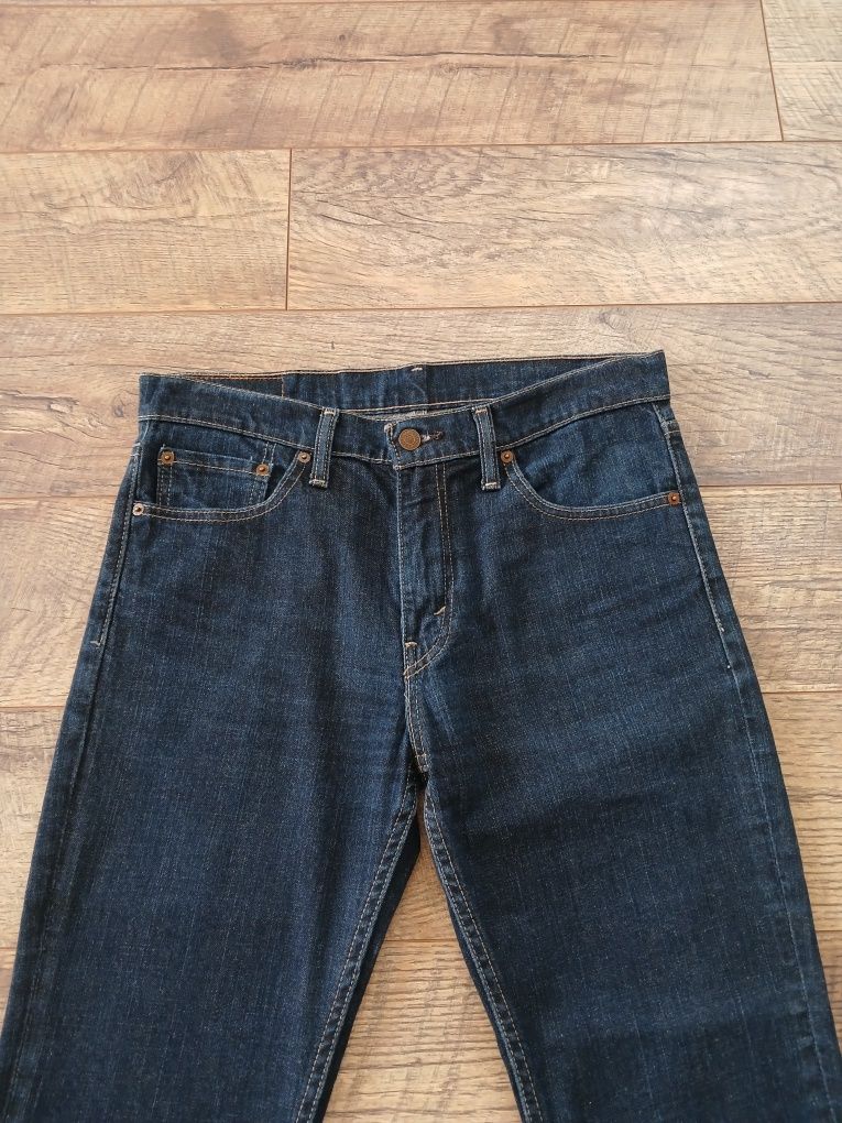 Джинсы Levis 511 W33 L32 идут на W31 L32 ц 990 гр, оригинал.отл.сост