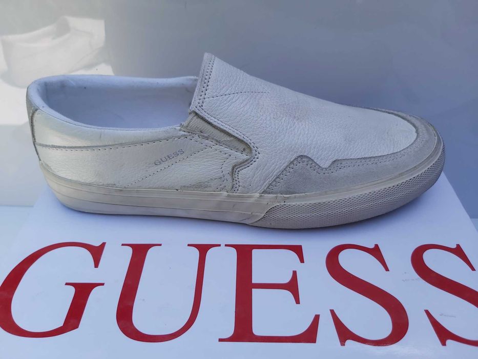 Sneakersy tenisówki GUESS skorzane mokasyny 41 białe