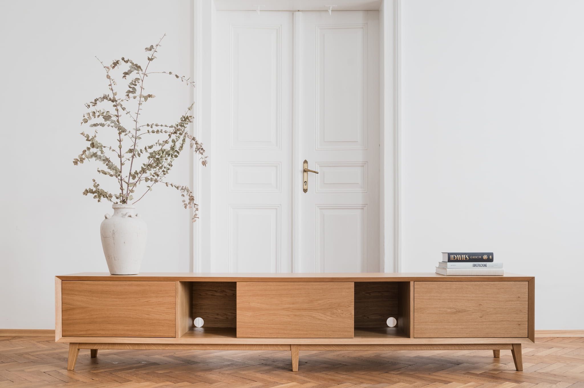 sideboard szafka RTV mid-century modern 100 % drewno HELSINGØR II