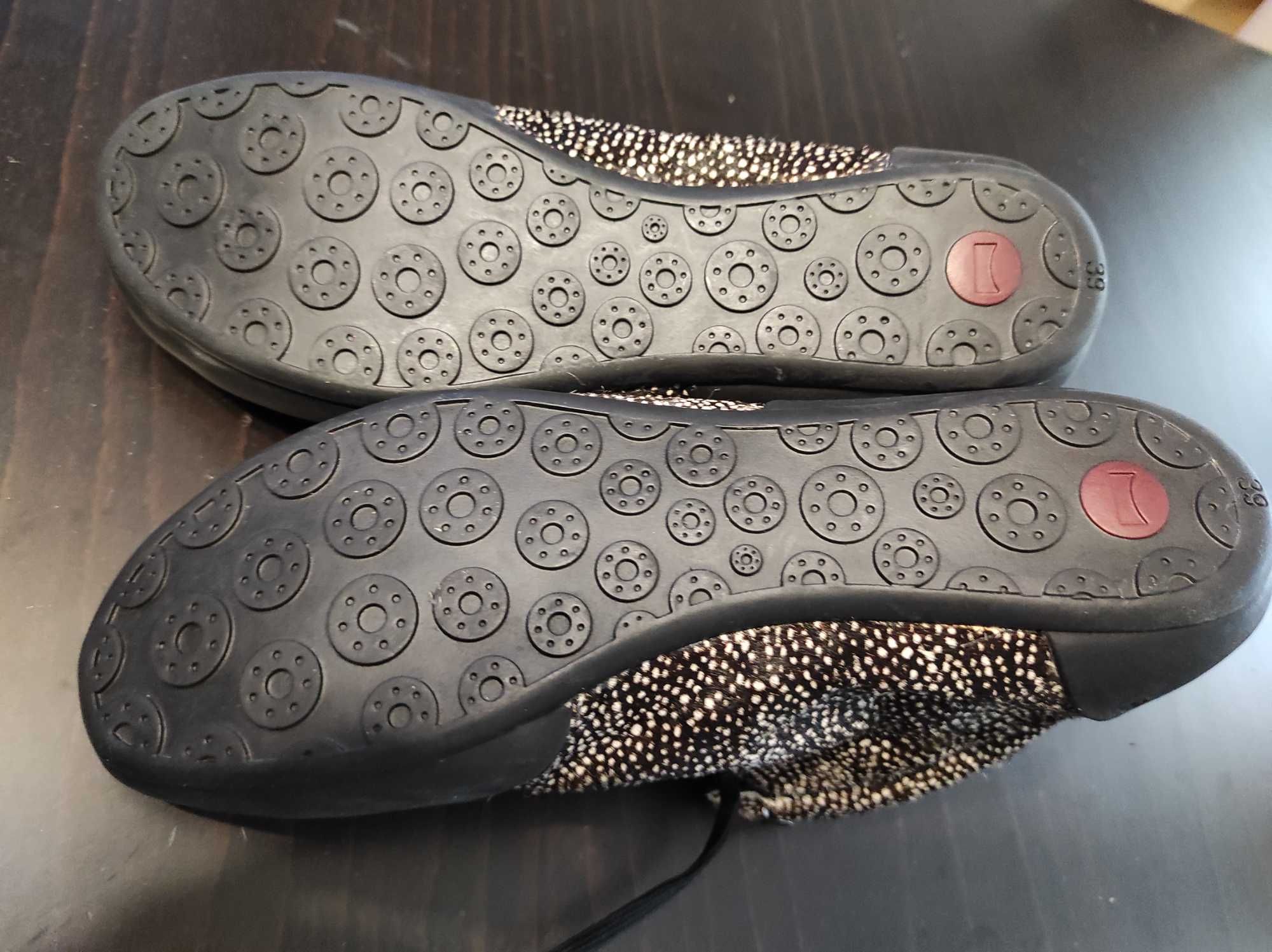 jedyne super buty CAMPER FLEXIBILITY rozm. 39 / 25,0 cm.