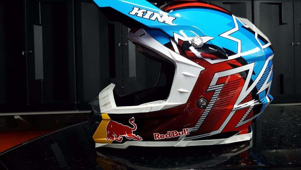 Capacete Kini Red Bull Revolution