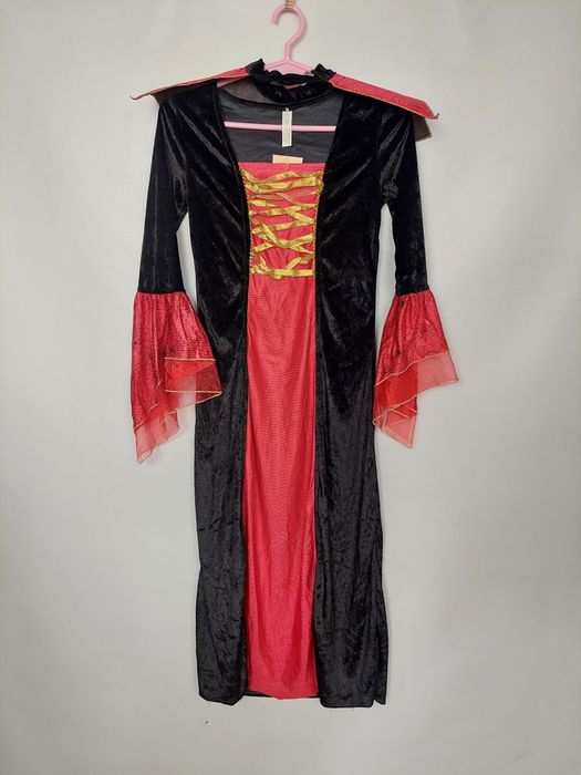 Sukienka przebranie hrabina dama czarownica rozmiar 134 140 cm. GH081