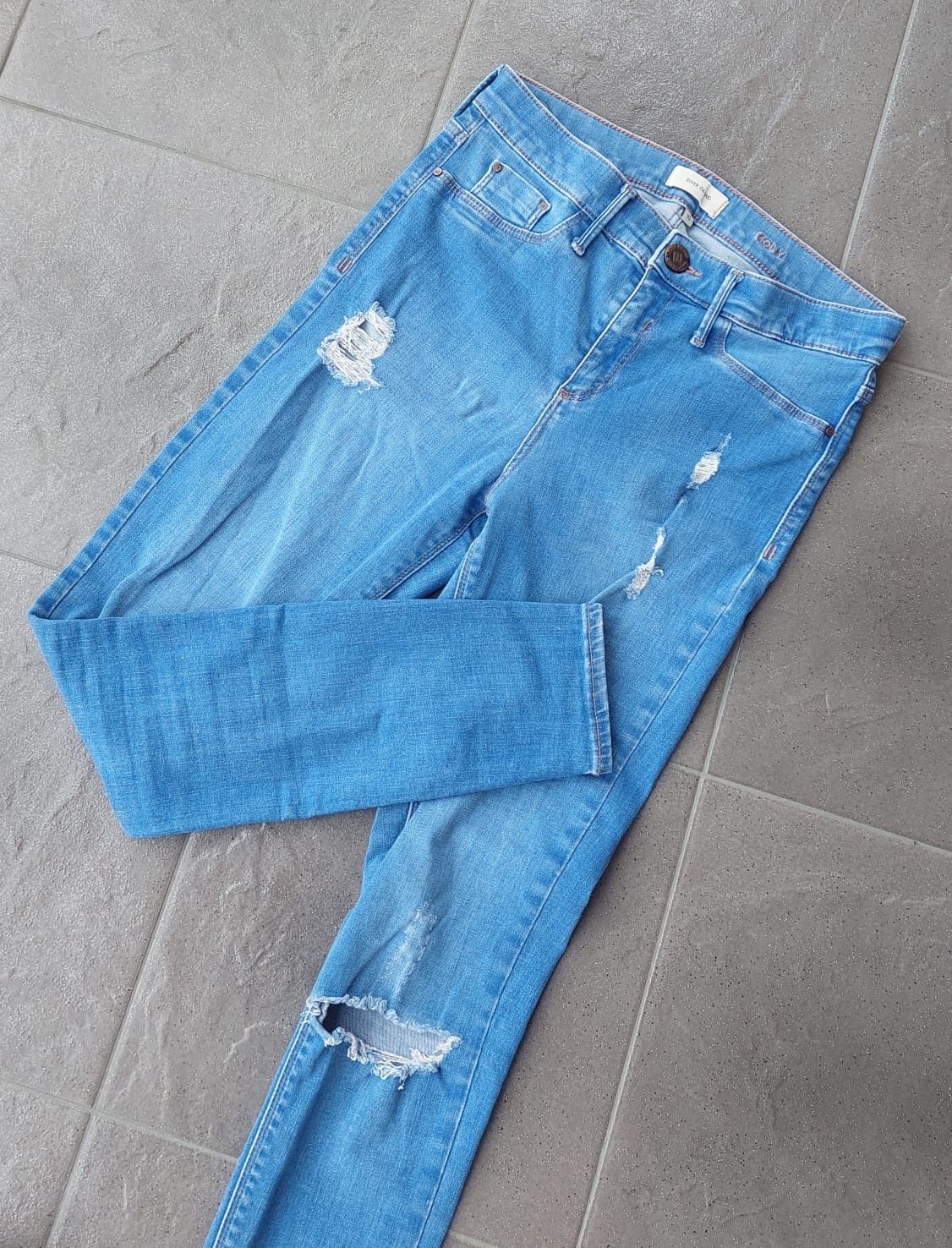 Spodnie jeansy rurki  skiny dziury wyższy stan S/M