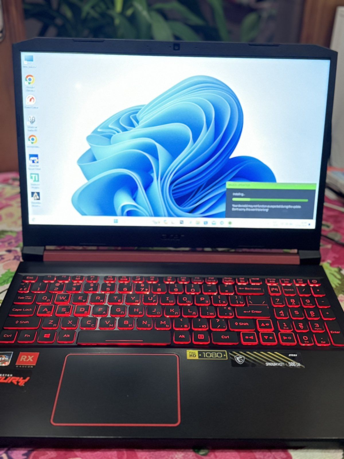 Acer Nitro  24 озу AN515-43
Экран: 15.6" 1920х1080 точек, ips,