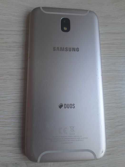 Telefon Samsung Galaxy J7 2017 3/32 gb Dual Sim uszkodzony SM-J730F/DS