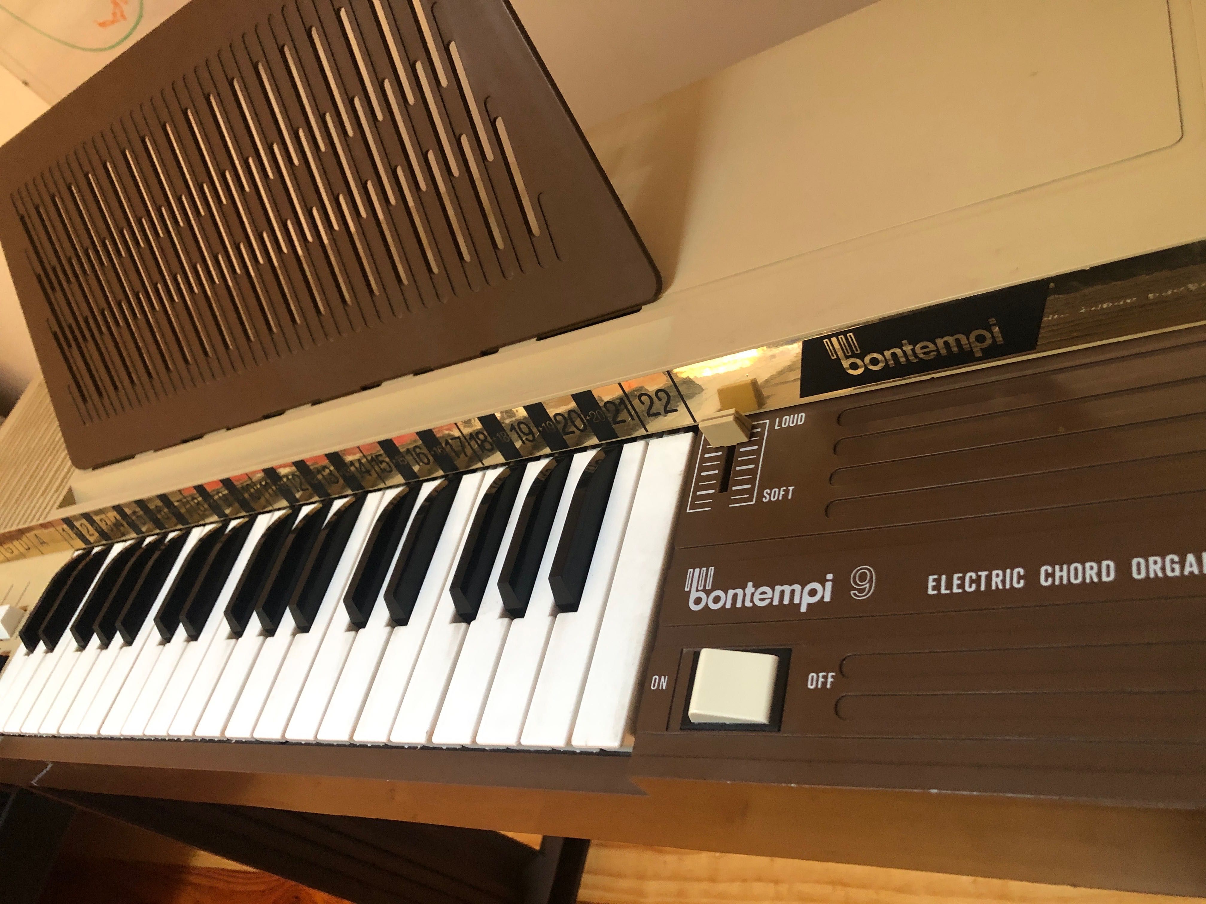 (Vintage) Órgão Bontempi b9