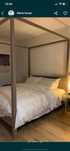 Cama em madeira maciça e estrado
