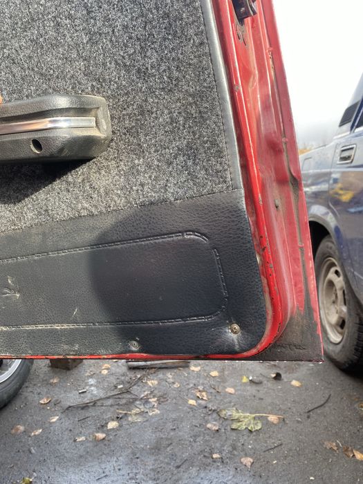 Продам двері ваз 2106 в гарному стані