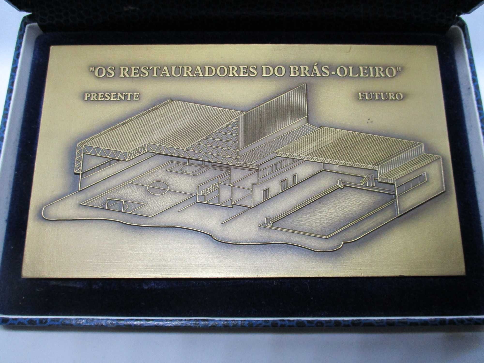 Medalha da inauguração dos Restauradores do Brás-Oleiro