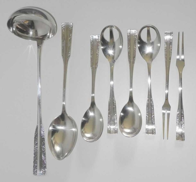 HEFRA  wzór WSCHODNI  - sztućce oraz środek stołu - fabrycznie nowe