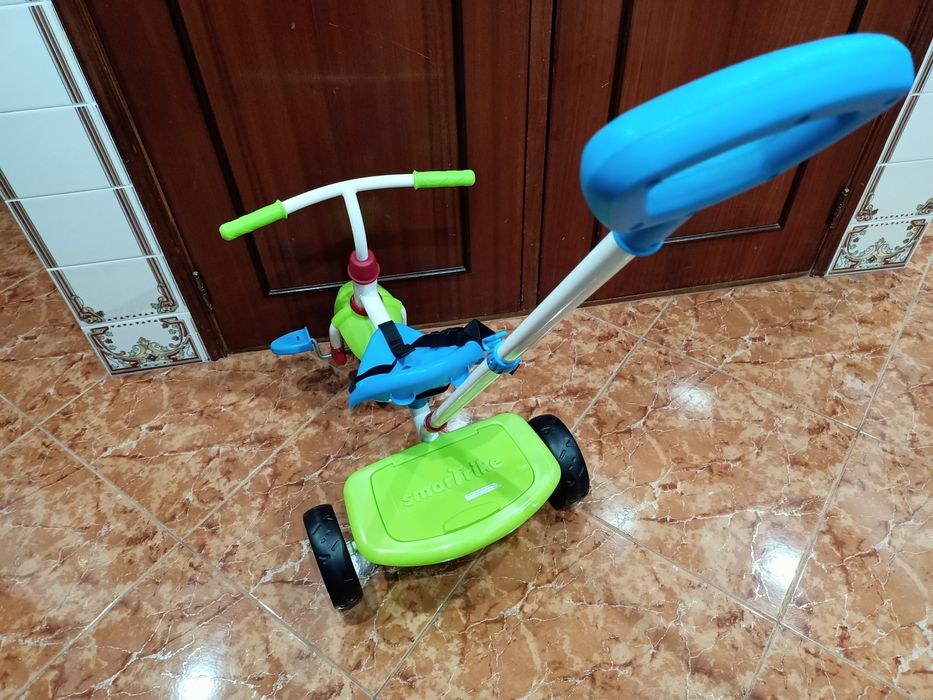 Triciclo para criança bebé bicicleta carro casa quarto apartamento.
