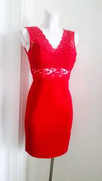 Piękna czerwona sukienka z koronką dopasowana Wesele Party