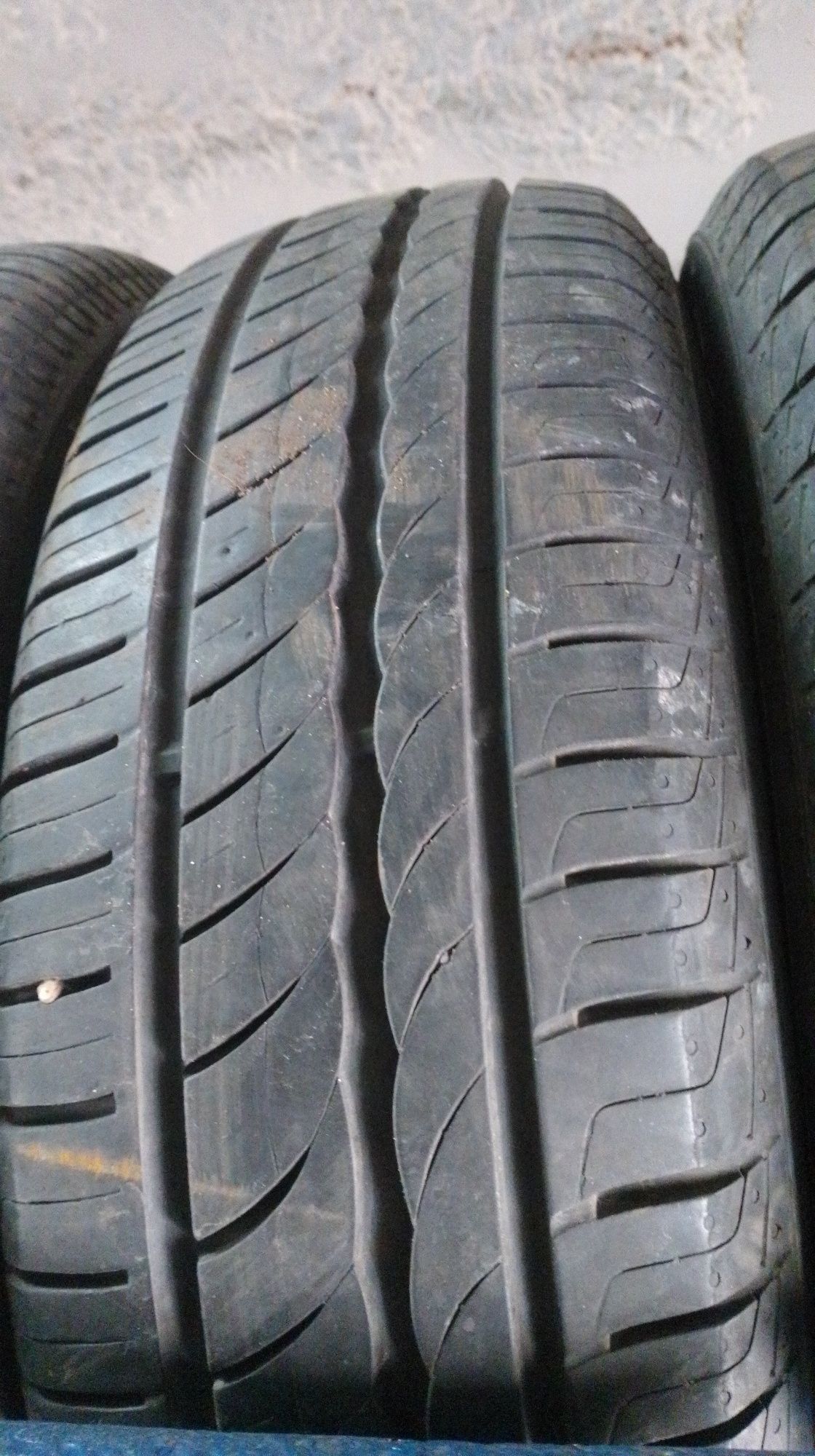 Продам летние шины 205/60r15