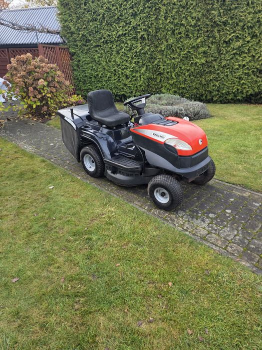 Traktorek kosiarka Oleo Mac  Stiga Estate  Columbia  Briggs&stratton