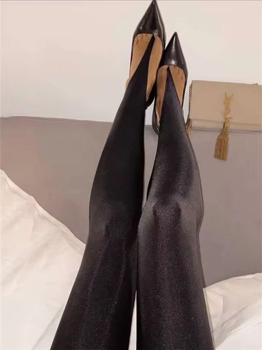 Трендовые леггинсы лосины со штрипками через палец