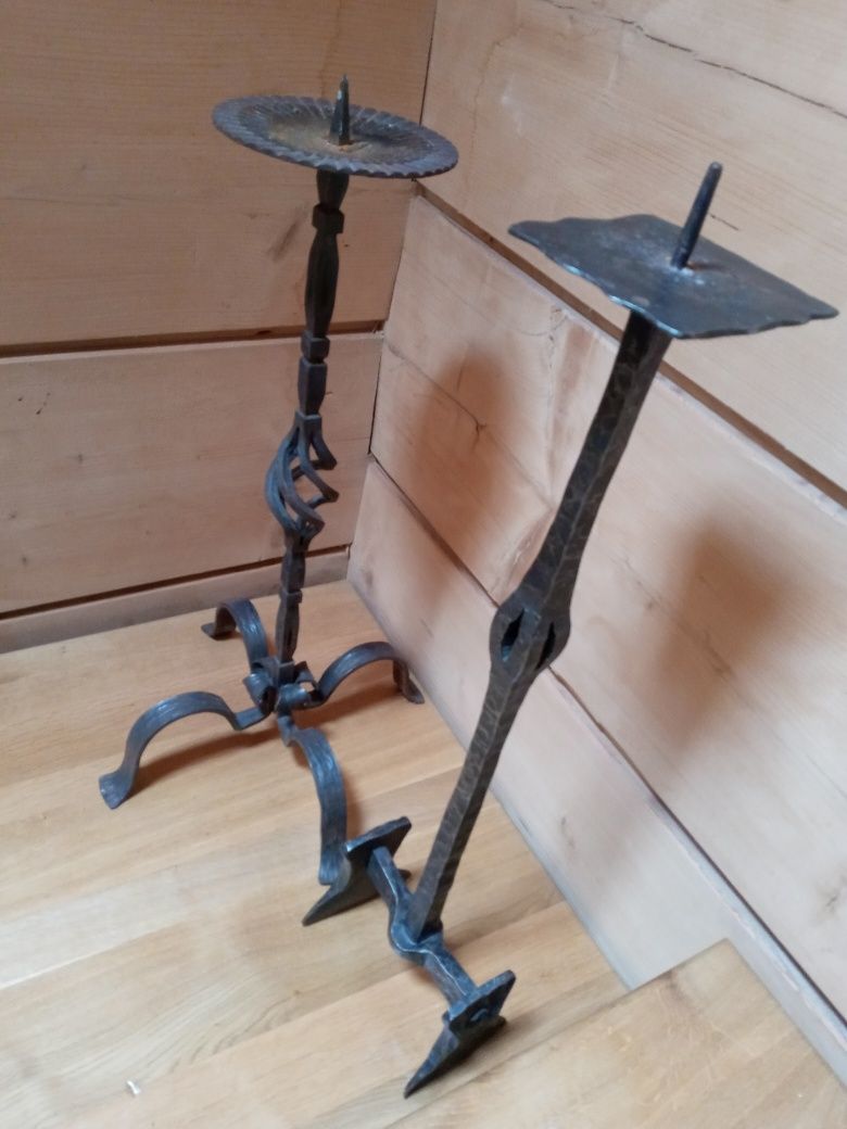 Swiecznik metalowy kuty wys 67 cm