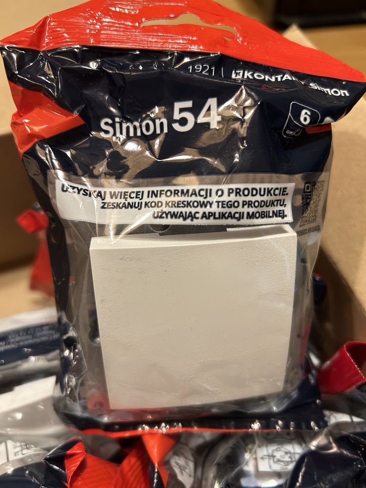 Nowy nieużywany Simon 54 łącznik pojedynczy biały zwierny 9 sztuk