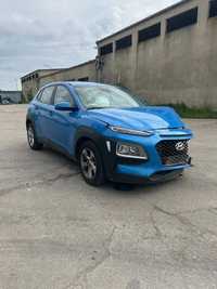 Hyundai Kona Hyundai Kona 2018 rok pali jeździ po placu