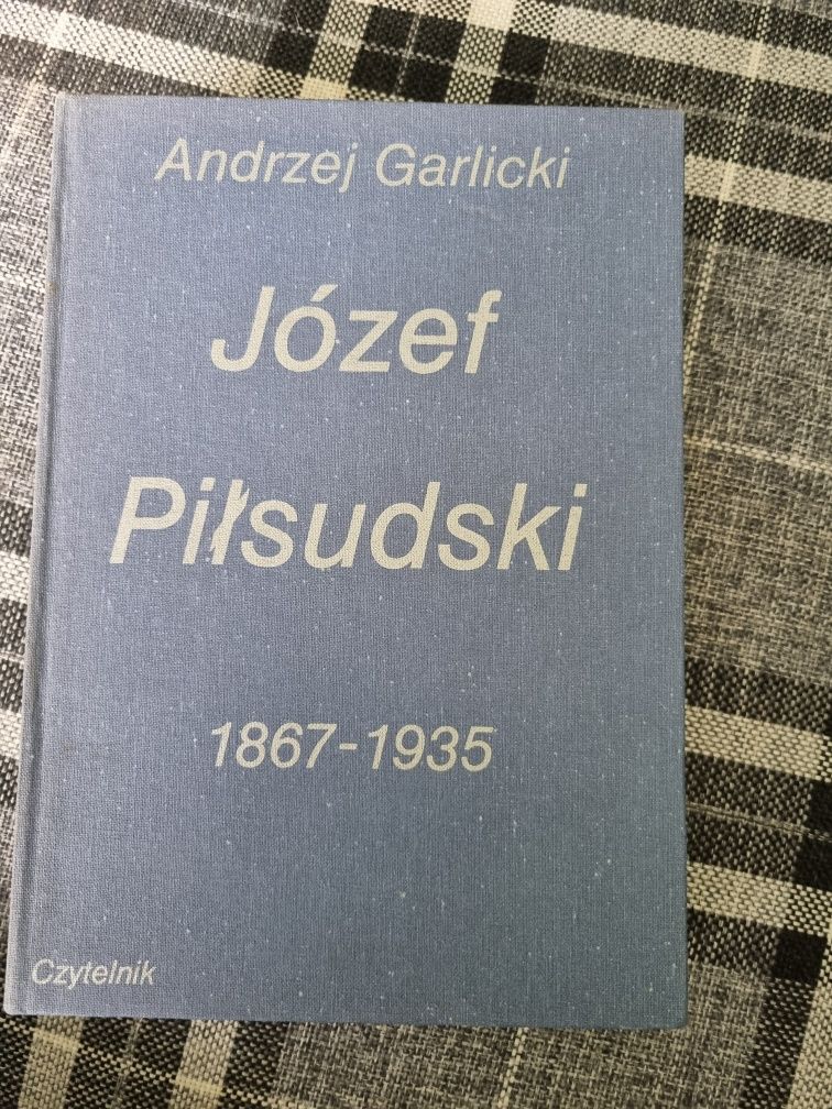 Józef Piłsudski (Andrzej Garlicki)