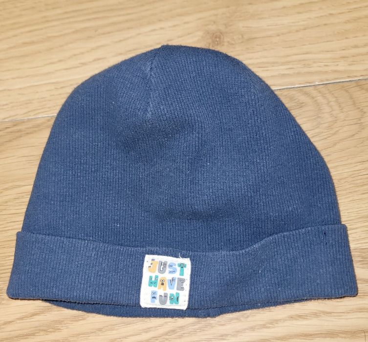 Granatowa czapka SMYK