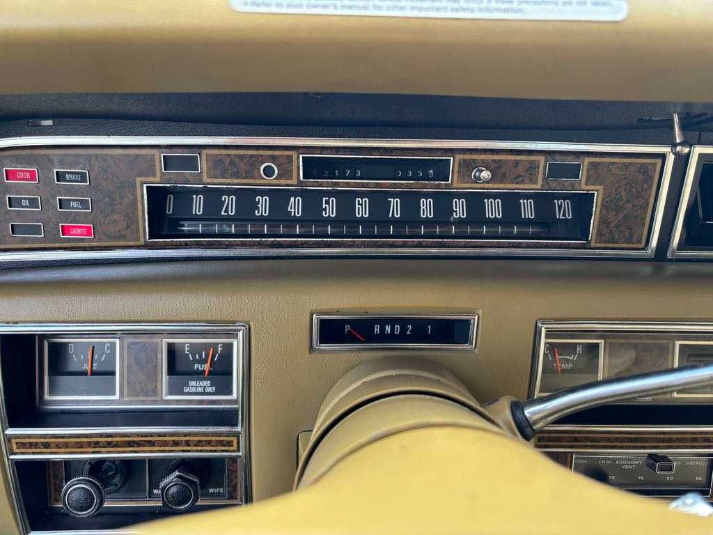 Sprzedam Lincoln Continetal Town Car
