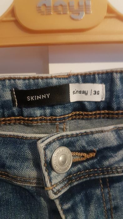 Jeansy Sinsay rozm. S
