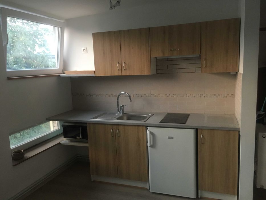 tanio wynajme studentowi - parze, jasne komfortowe 40m2 we willi