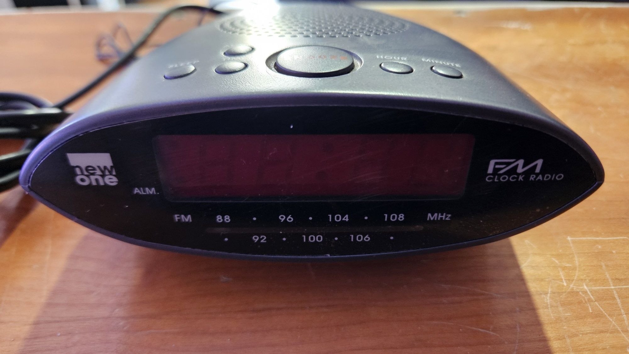 New One Alarm Clock Radio CR100B