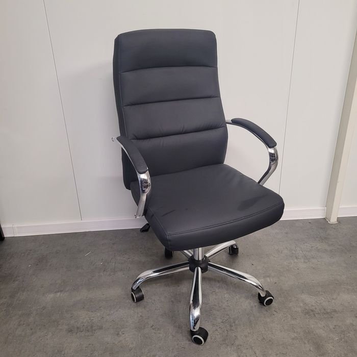 Krzesło biurowe czarne