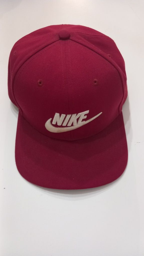 Boné nike vermelho