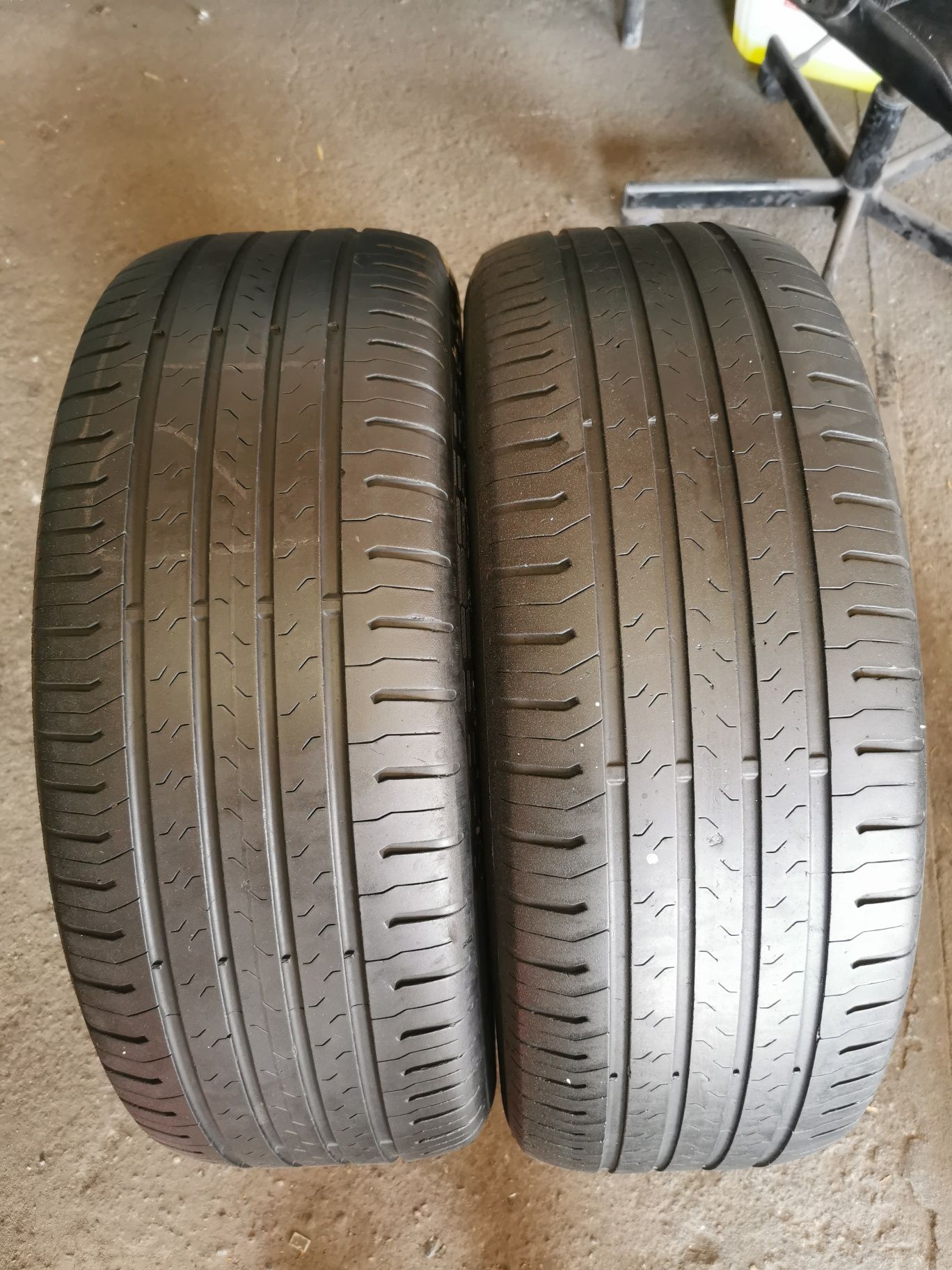 235/55R19 dwie opony letnie Continental