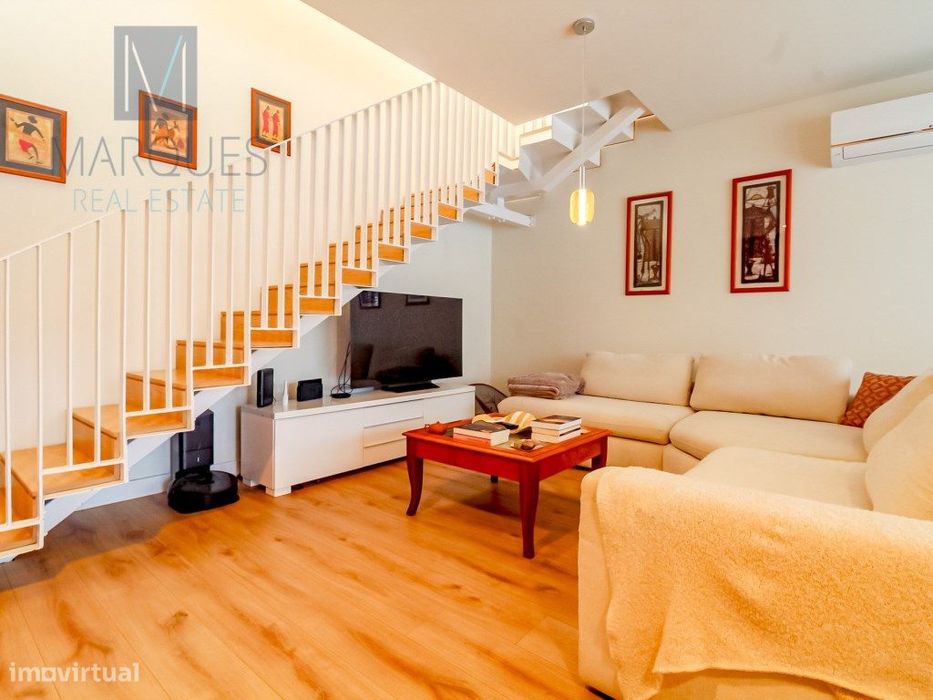 Apartamento T2+1 Duplex em condomínio fechado na Quinta da Trindade...