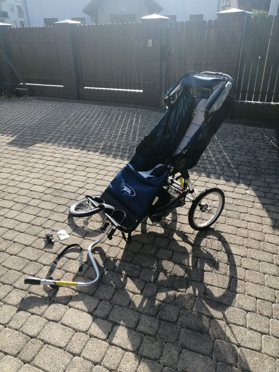 Wózek inwalidzki dziecięcy przyczepka rowerowa BabyJogger Independence