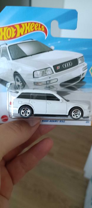 29/250 + Hot Wheels 94 Audi avant RS2 2/10 hv 70s vs 90s 2025 Case F