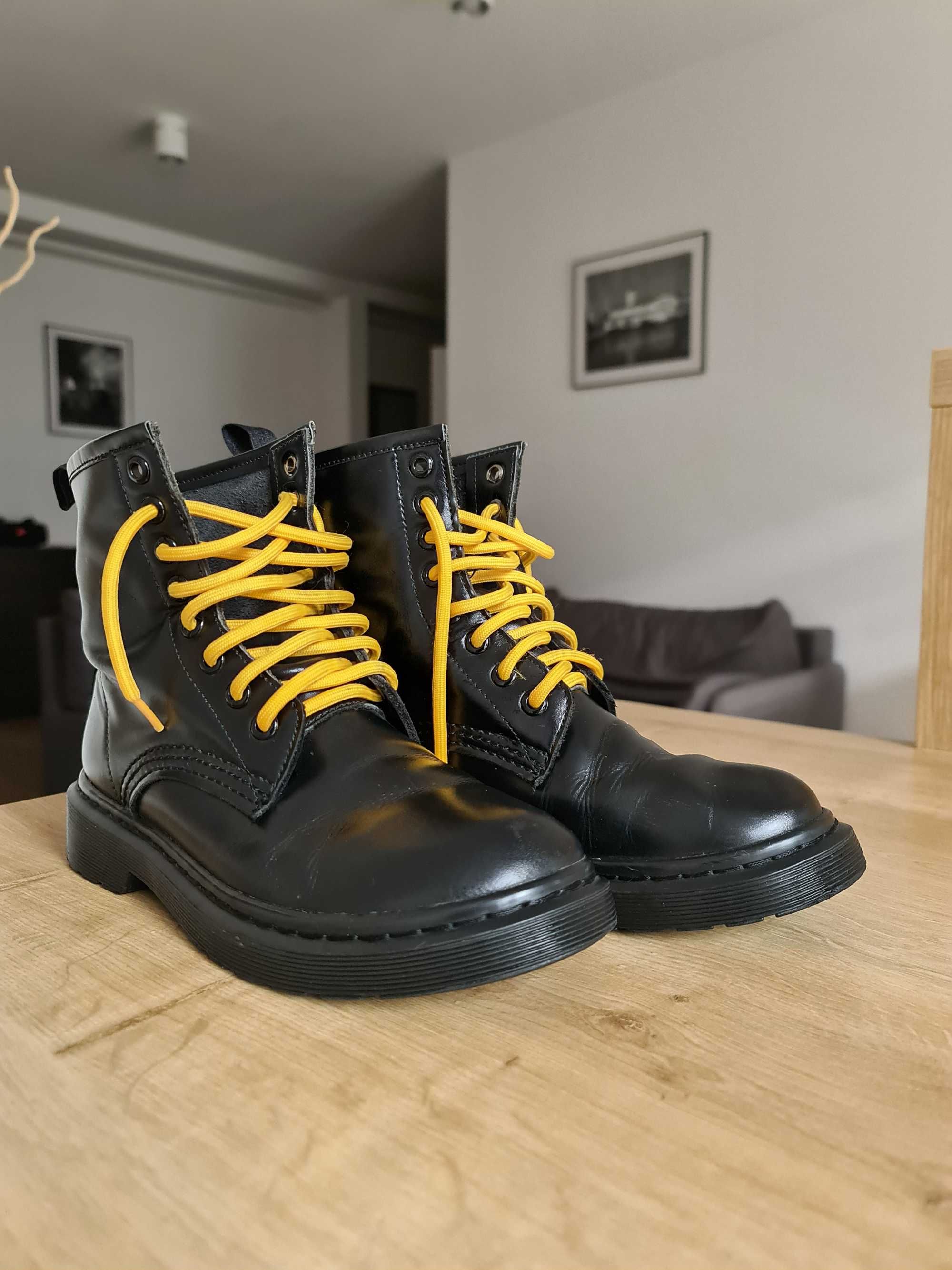 buty damskie jesienne Dr. Martens