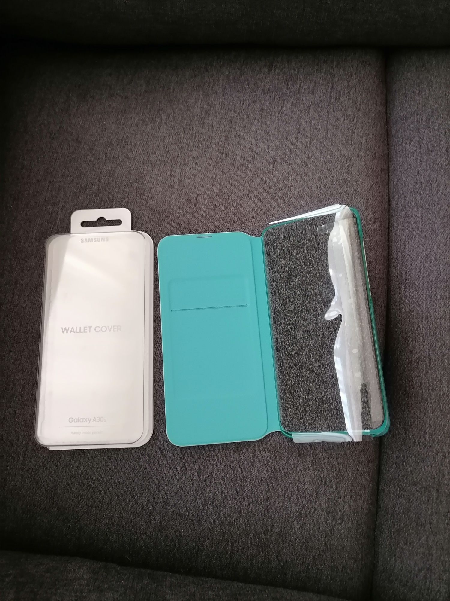 Etui na Samsung Galaxy A 30s, stan idealny