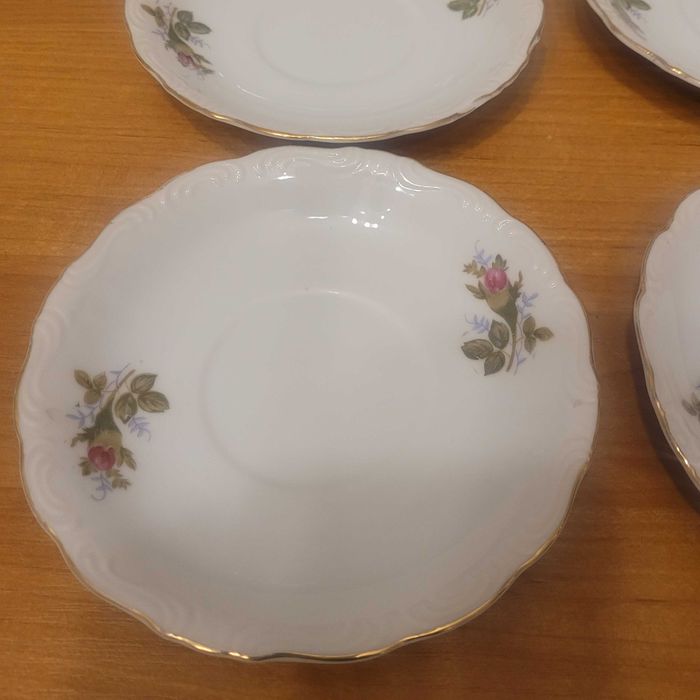 Talerze, porcelana- róże