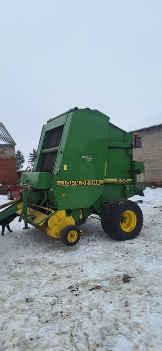 Prasa John Deere 590
