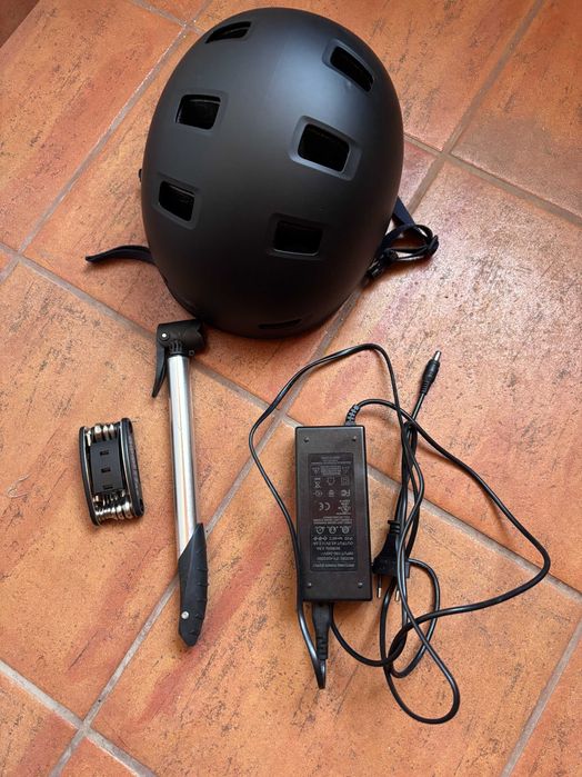 Bicicleta elétrica semi-nova