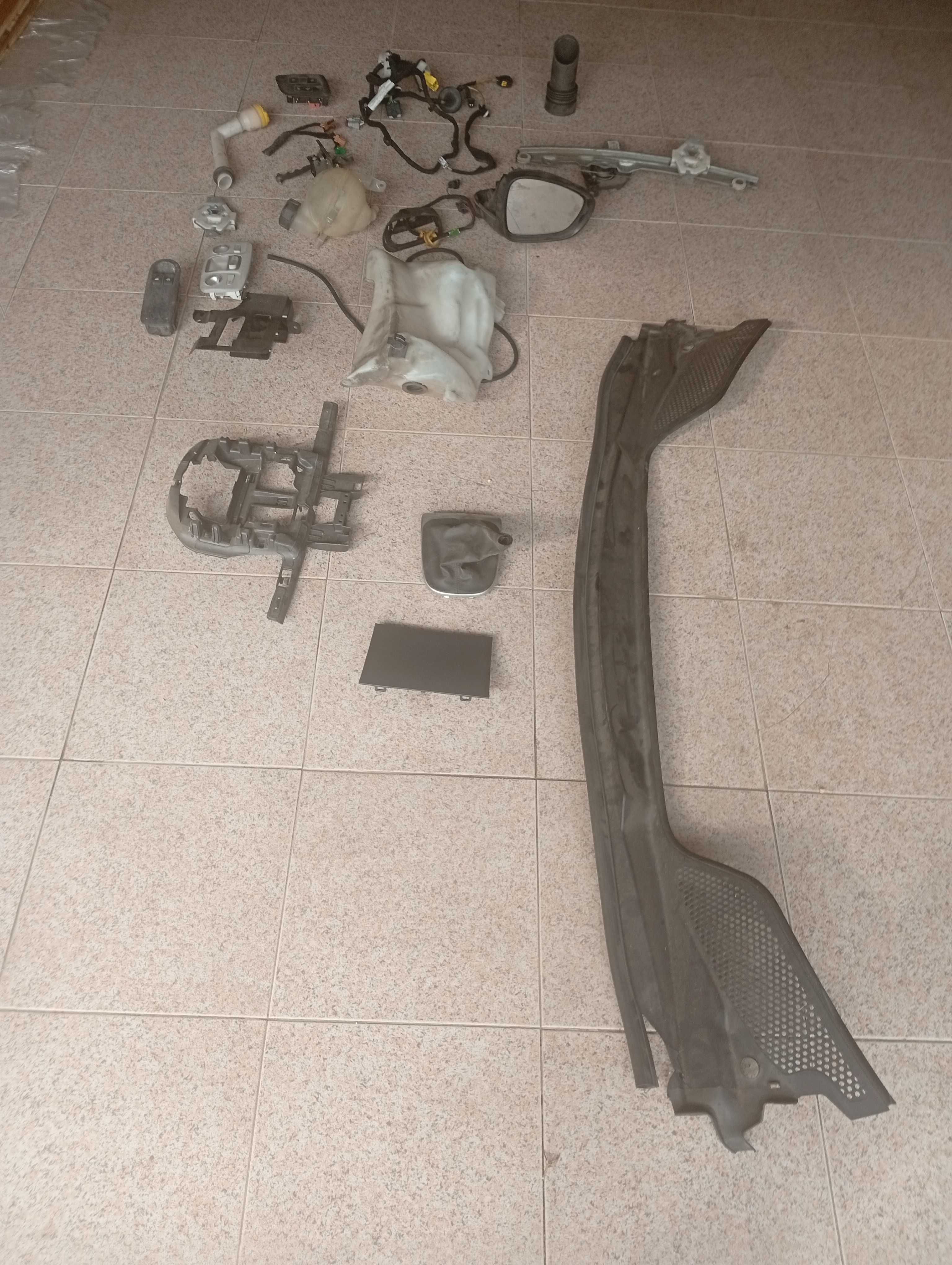 Material citroen C4 ano 2015
